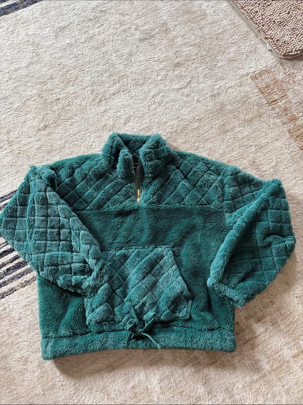 Francesca’s Cozy 1/4 zip sweatshirt